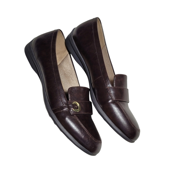 Life Stride Soft Systems Women's Sz 9 Loafers w/Gold Buckle Detail, Flats - Picture 2 of 14
